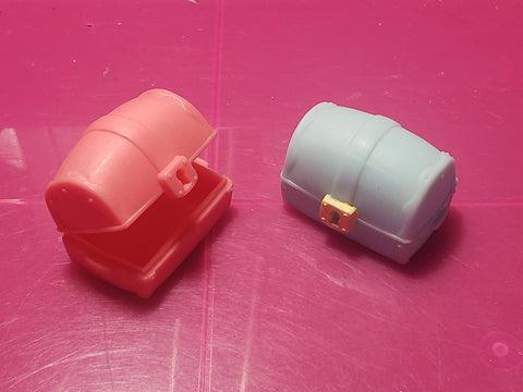 Littlest Pet Shop LPS Lot of 2 Pink Blue Gift Box Treasure Chest Accessory JUL18J SEE VIDEO WW