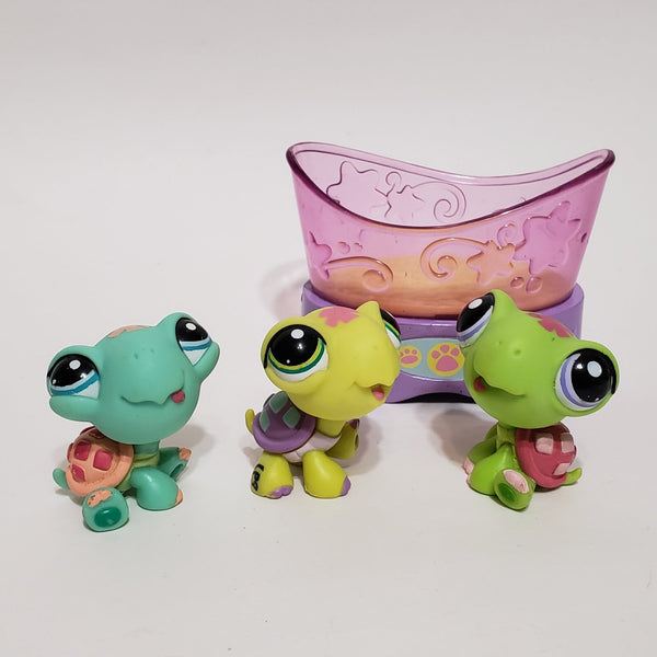 WW Littlest Pet Shop Petriplet Triplet  1885 1886 1887 Baby Turtle Green Teal with Accessory Authentic AIK Minor Wear AUG12 J86