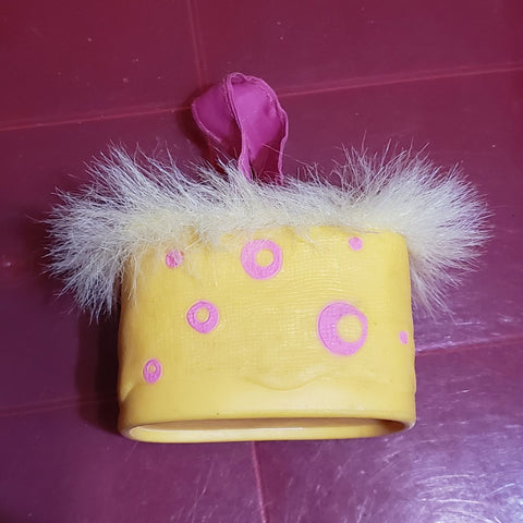 Littlest Pet Shop Portable Fuzzy Carrier Yellow Green Bunny Basket Accessory DEC22J