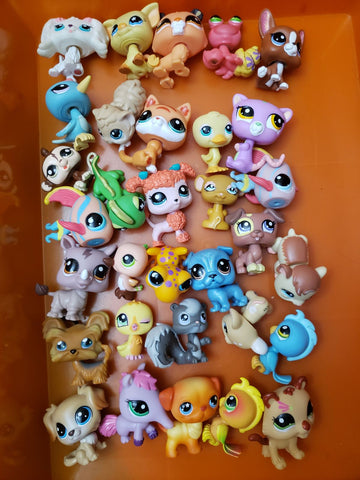 Littlest Pet Shop Buyer's Choice LPS Choose 2 Pets for $10 LPS JUN25J