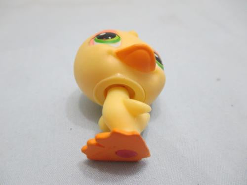 LIKE NEW Littlest Pet Shop Yellow Duck 51 Green Eyes Pink Shadow Authentic LPS AUG16K