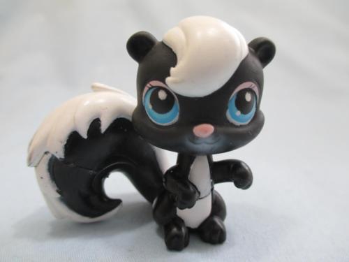 Littlest Pet Shop LPS 85 Squirrel Chipmunk Skunk Black White Authentic OCT26J