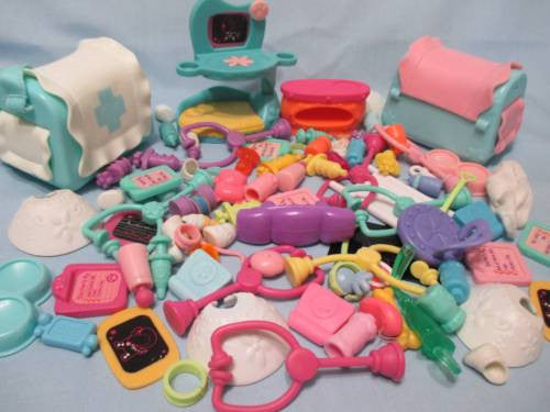 Littlest Pet Shop Lot 10 Random Salon Doctor Accessories Authentic