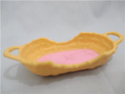 Littlest Pet Shop LPS Pink and Yellow Basket Bed Replacement Part Accessory Feb23ni
