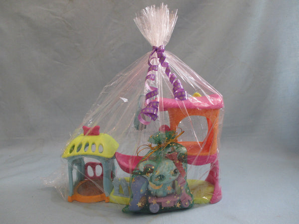 Littlest Pet Shop RANDOM LOT 5pcs (1 Playset + 3 Accessories + 1 LPS) GIFT SET SEE VIDEO