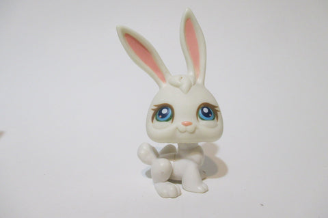 LIKE NEW Littlest Pet Shop Rabbit 3 White Bunny White Blue Eyes, Brown Eyelashes LPS APR29JL