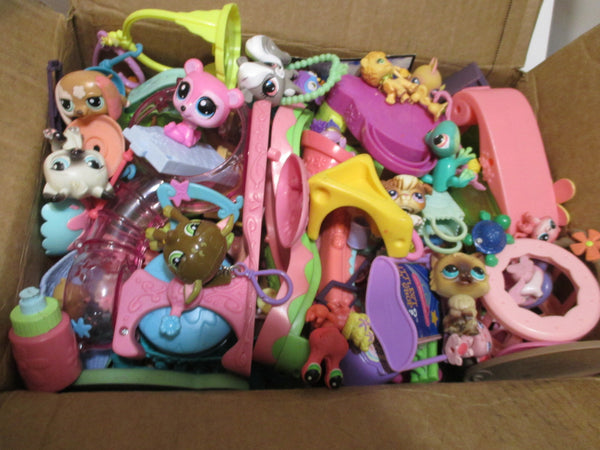 GIVEAWAY Littlest Pet Shop Lot 7 LBS Box Full of Toys LPS Figures, Houses, Accessories, and Parts SOLD AS IS