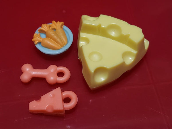 Littlest Pet Shop Lot 4 Cheese Carrots Accessories Set Authentic LPS MAY6J