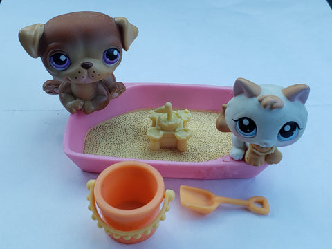 LIKE NEW Littlest Pet Shop 133 Dog Pug 134 White Kitten w Original Accessory Set Authentic Lps APR05A