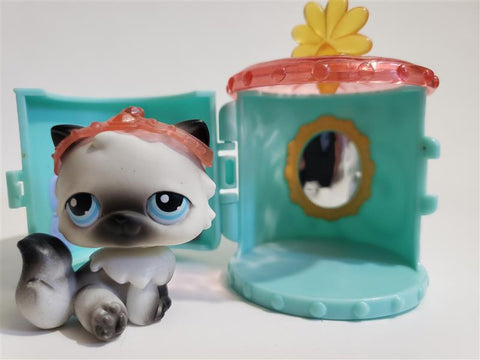 LIKE NEW Littlest Pet Shop Portable Cat Persian 60 With Original House and Tiara Accessory Authentic Lps APR15J