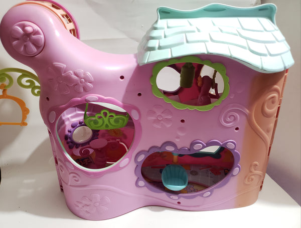 Littlest Pet Shop Tail Waggin Fitness Club Playset House with Original Pets and Accessories  Authentic APR23J