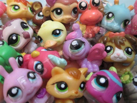 Littlest Pet Shop Random LOT 6 Pcs Teeniest Random 3 Pets + 3 Accessory Tiniest