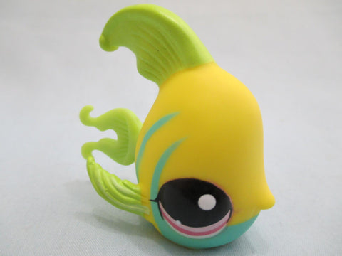 LIKE NEW Littlest Pet Shop Angel Fish Yellow Green & Aqua Pink eyes 1121 Authentic Lps OCT26J