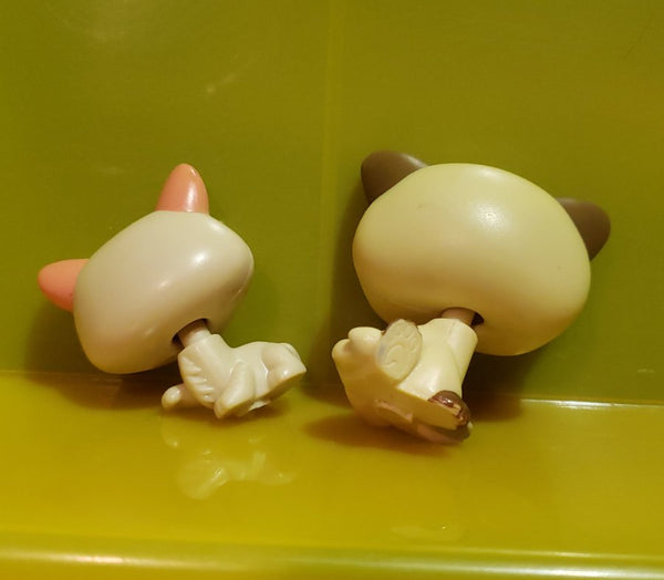 Littlest Pet Shop Lot of 2 McDonalds Happy Meal Toys Shorthair Cat CUT FROM BASE LPS Figure Oct17ni