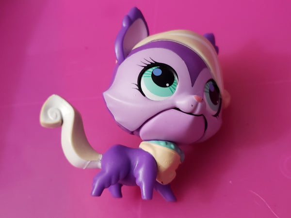 Littlest Pet Shop 3inch Sweet Snacking Pets Large Talking Maine Coon Cat 3081 BATTERIES INCLUDED Authentic LPS Jan18ni