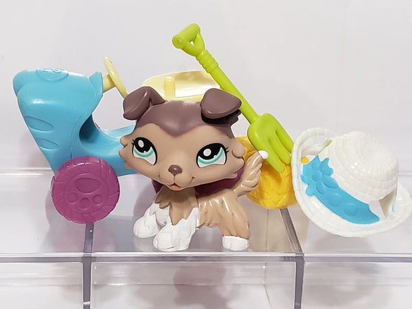 LIKE NEW Littlest Pet Shop 1330 Purple Tan White Collie Mauve Dog w/ Farm Tractor Hay Accessories Set Authentic Jan22ni