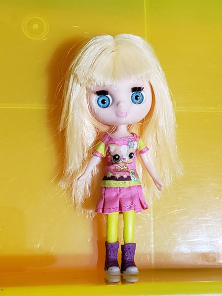 Littlest Pet Shop Blythe Doll Figure Blonde Hair Feb12na