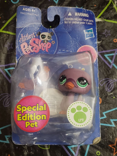 BRAND NEW Littlest Pet Shop Bird Swan Special Edition Purple Orange with Blue Eyes 1400 Authentic Oct11n