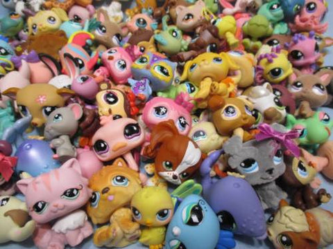 LIKE NEW Littlest Pet Shop Lot 10 Pcs Random Figures and 2 Accessories Mint Authentic LPS