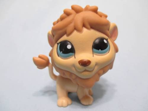 LIKE NEW Littlest Pet Shop Lion Tan Cream Brown with Blue Eyes Lion King 1112 Authentic Lps OCT26J