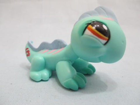 LIKE NEW Littlest Pet Shop 1382 Mint Green Iguana with Pink Stripes Brown Eyes Authentic MAY07J