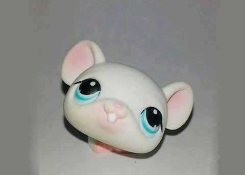 LIKE NEW Littlest Pet Shop Mouse 41 White Pink Ears Blue Eyes  Authentic MAY09J
