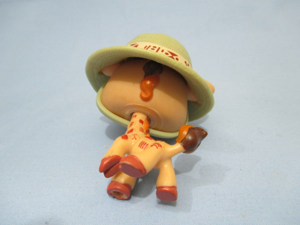LIKE NEW Littlest Pet Shop Giraffe Postcard 902 With Original Hat Accessory Authentic Lps Oct20ni