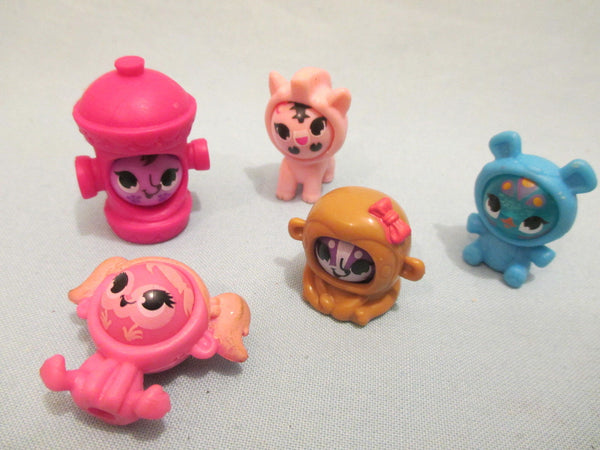 Littlest Pet Shop Lot 4 Random Rolleroos Friends + 4 Body Access. Generation 4
