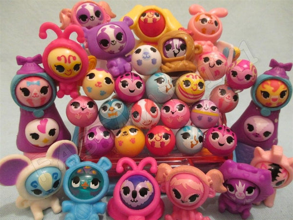 Littlest Pet Shop Lot 4 Random Rolleroos Friends + 4 Body Access. Generation 4