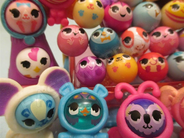 Littlest Pet Shop Lot 4 Random Rolleroos Friends + 4 Body Access. Generation 4